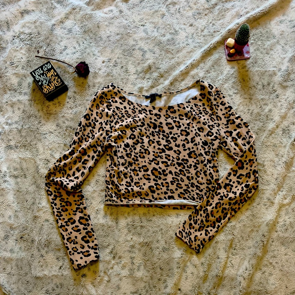 Forever 21 | Classic Leopard Print Crop Top | Size L